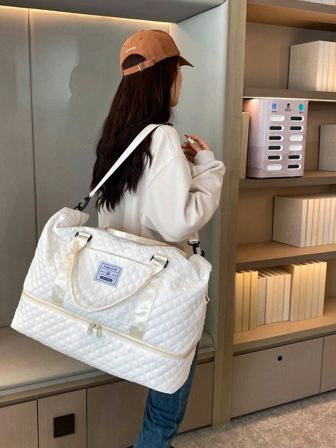 2PCS Large Capacity Travel Duffel Bag, Wet and Dry Separation Fitness Bag, Weekend Overnight Shoulder Bag, Hospital Necessary Mommy Bag, Travel Bag, Holiday Bag, Weekend Bag, Overnight Bag, with a Pull Bar Bag, with Shoe Storage, Boarding Bag, Cosmetics Storage Bag for Suitcase Gym Bag Duffle Bag for Luggage Carry on Bag College Bag Luggage Bags Weekender Bag Hospital Bag Winter Bag for School School Accessories School Stuff